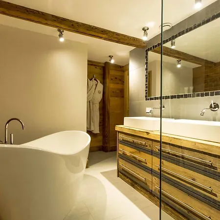 Chalet Crystal