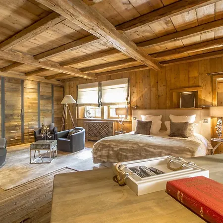 Chalet Crystal *