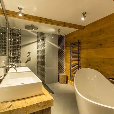 Chalet Chalet Crystal
