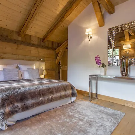 Chalet Crystal